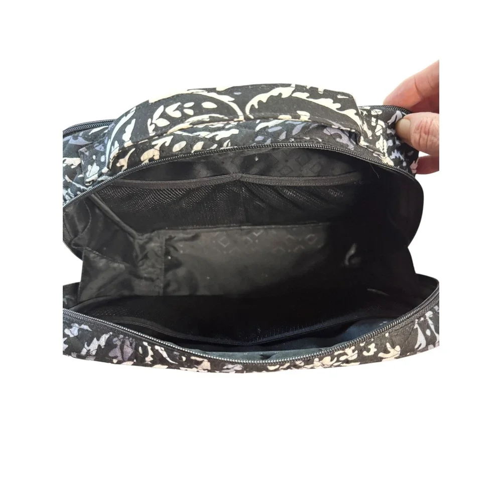 Vera Bradley Train Case Cosmetic‎ Makeup Bag Travel Organizer Black Paisley